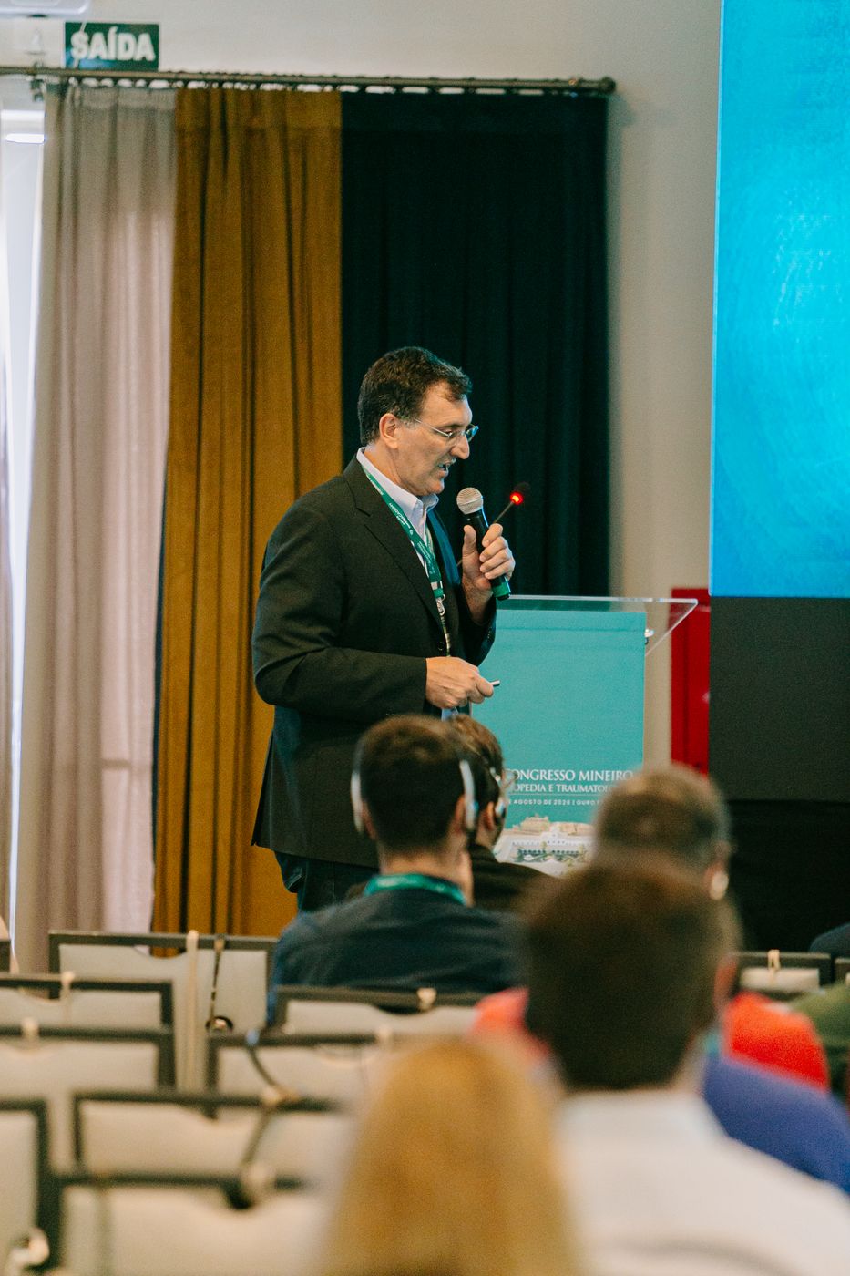 Dr. Leonardo Cury em palestra